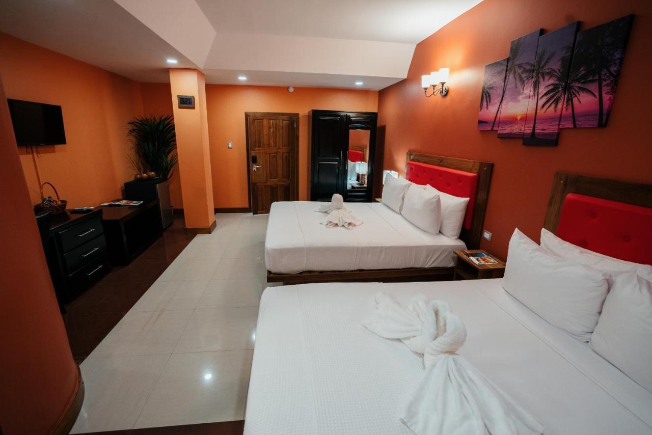 Runway Hotel Piarco Ngoại thất bức ảnh